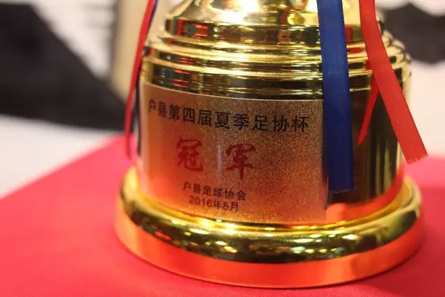 穆里尼奥谈执教皇马百日感受与德比重视